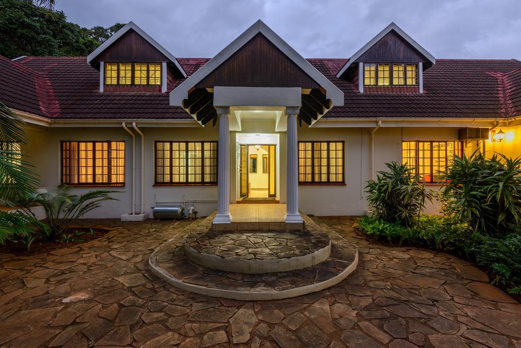 Zesty Guesthouse Port Edward Exterior photo